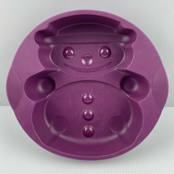 Tupperware Silicon Snowman Cake Pan / Mold Purple - Picture 2 of 8